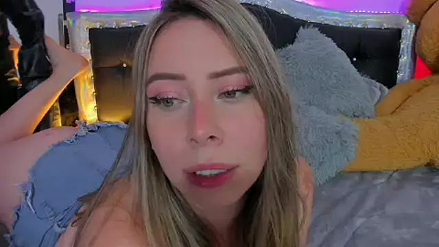 Snapshot of JanneKim chatting on December 26, 2024, 1:29 am JanneKim online show from December 26, 2024, 1:29 am