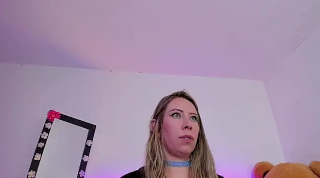 Snapshot of JanneKim chatting on January 4, 2025, 4:01 am JanneKim online show from January 4, 2025, 4:01 am