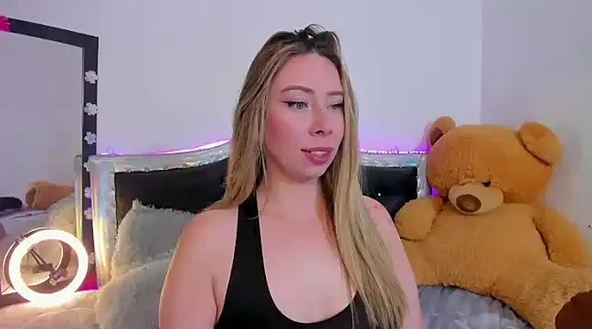 Snapshot of JanneKim chatting on February 16, 2025, 8:22 pm JanneKim online show from February 16, 2025, 8:22 pm