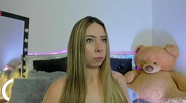 Snapshot of JanneKim chatting on February 21, 2025, 7:43 pm JanneKim online show from February 21, 2025, 7:43 pm