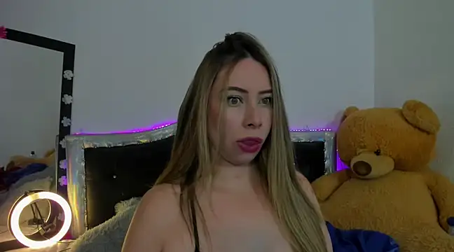 Snapshot of JanneKim chatting on March 4, 2025, 9:54 pm JanneKim online show from March 4, 2025, 9:54 pm