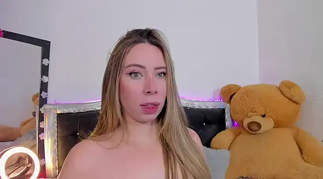 Snapshot of JanneKim chatting on March 6, 2025, 6:05 pm JanneKim online show from March 6, 2025, 6:05 pm