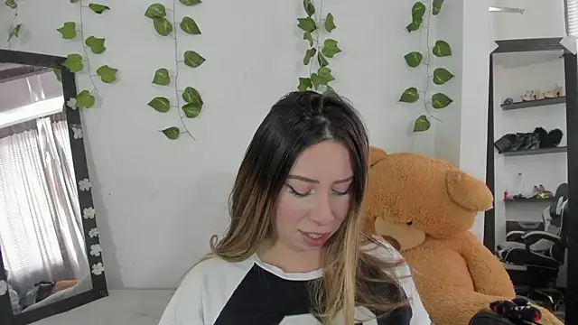 Snapshot of JanneKim chatting on October 16, 2025, 8:10 pm JanneKim online show from October 16, 2025, 8:10 pm