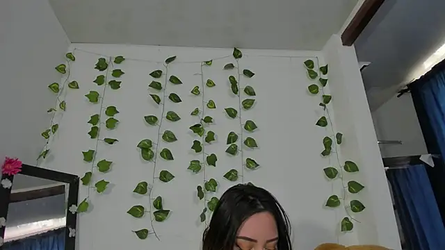 Snapshot of JanneKim chatting on November 13, 2025, 7:46 pm JanneKim online show from November 13, 2025, 7:46 pm