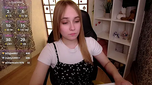 LianaBright online show from January 30, 2025, 4:58 am