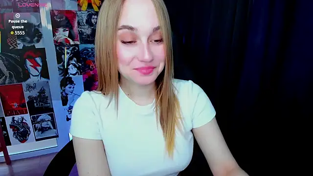 LianaBright online show from April 3, 2026, 1:47 am