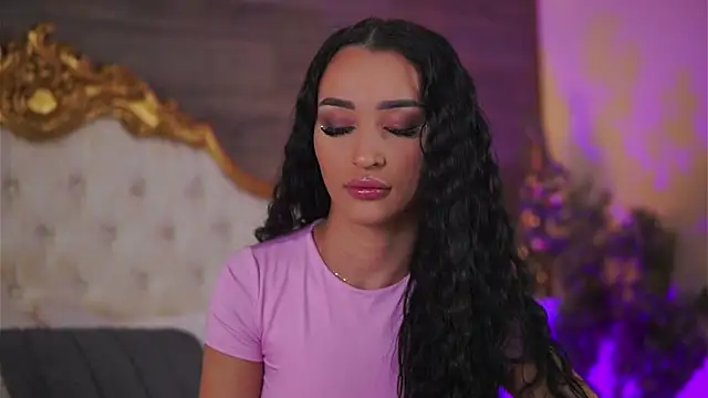 DeniseDevilles online show from January 7, 2025, 7:10 am