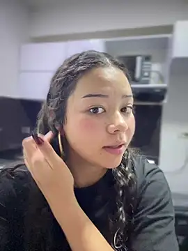 Paloma  LS online show from February 27, 2025, 8:42 pm