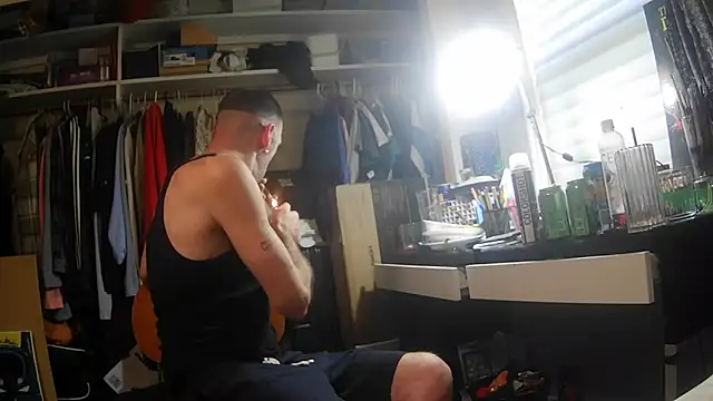 smokee parT903 online show from October 7, 2025, 8:28 pm