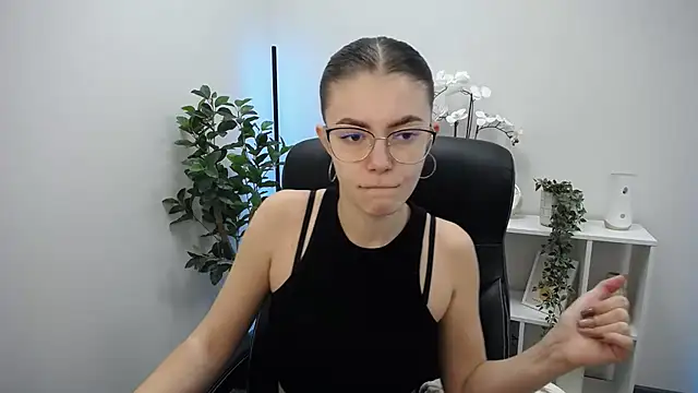 Snapshot of Ritaneer chatting on February 1, 2026, 9:19 am Ritaneer online show from February 1, 2026, 9:19 am