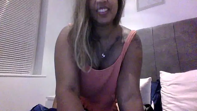 TEMPTING-TAMMY online show from February 3, 2025, 10:32 pm