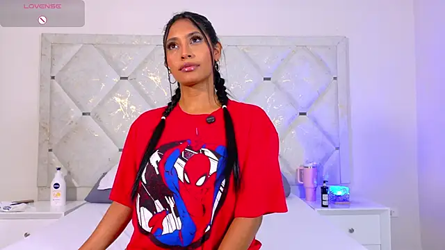 Anna risse online show from November 1, 2025, 4:58 am