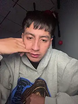 Stiven 017 online show from January 15, 2026, 1:32 am