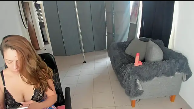 jessiburningheels online show from January 19, 2025, 4:46 pm