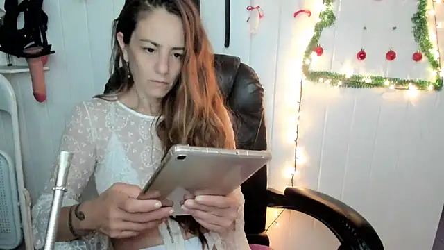 jessiburningheels online show from December 14, 2025, 9:14 am