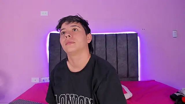 AbbySmiitth  online show from January 29, 2025, 6:28 pm