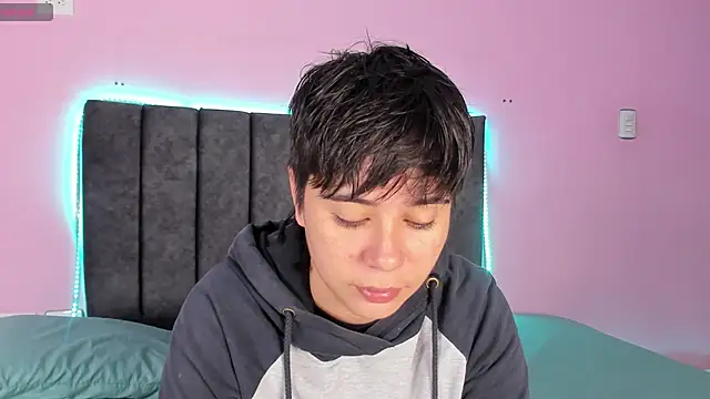 AbbySmiitth  online show from February 12, 2025, 12:12 pm