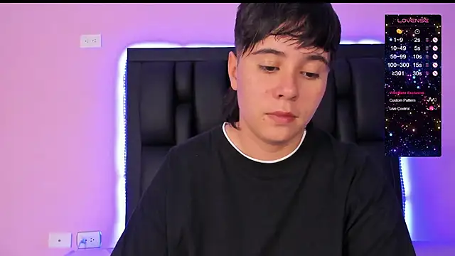 AbbySmiitth  online show from February 26, 2025, 12:25 pm