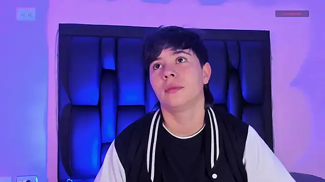 AbbySmiitth  online show from March 11, 2025, 12:17 pm