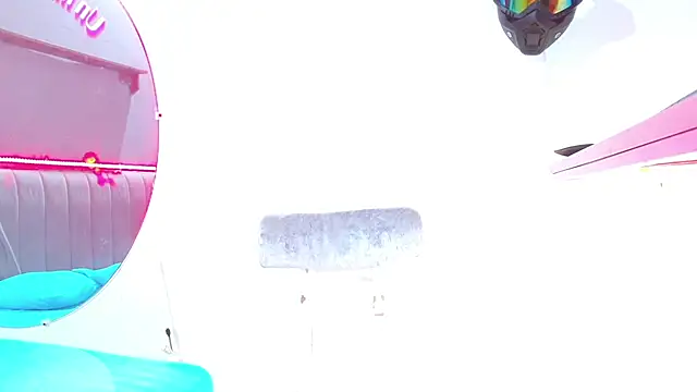 minimi naty online show from January 18, 2025, 7:26 pm