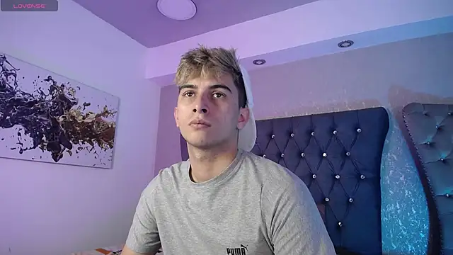 MrWilliseo online show from September 14, 2025, 7:35 pm