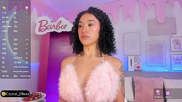 Crystal Dluna online show from February 10, 2025, 1:44 pm