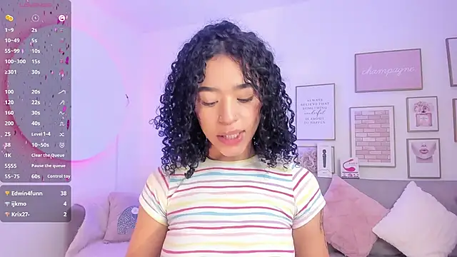 Crystal Dluna online show from February 27, 2025, 12:45 pm