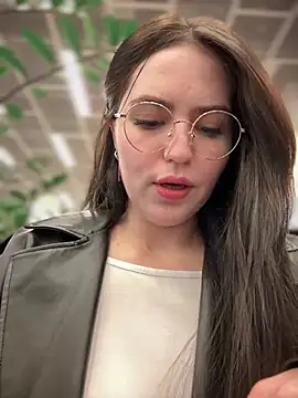 meow girl online show from January 25, 2025, 11:13 am