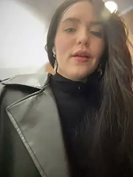 meow girl online show from February 7, 2025, 3:08 pm