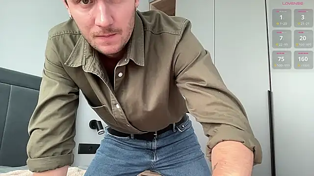 cute mark online show from September 21, 2025, 12:18 pm