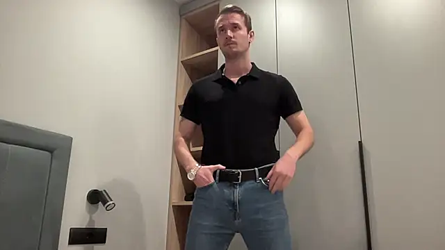 cute mark online show from October 1, 2025, 4:13 pm