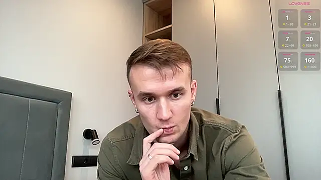 cute mark online show from October 25, 2025, 11:29 am