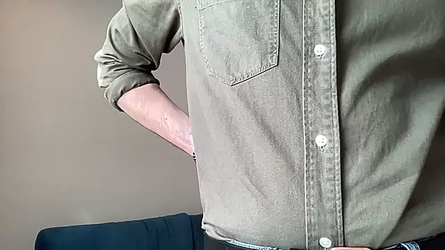 cute mark online show from April 20, 2026, 11:35 am