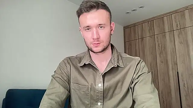 Snapshot of cute_mark chatting on May 6, 2026, 7:57 am cute mark online show from May 6, 2026, 7:57 am
