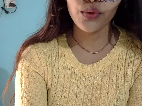 Nehasingh2024 online show from January 8, 2026, 10:39 am