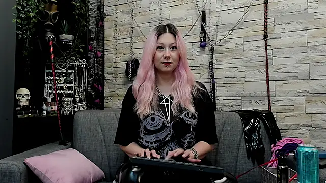 CruelMistress online show from March 18, 2025, 11:20 pm