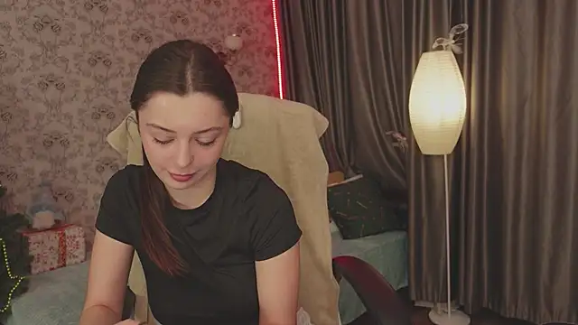 DinaCandy online show from December 26, 2024, 11:10 am