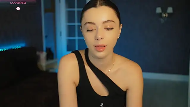 DinaCandy online show from April 24, 2026, 7:00 am