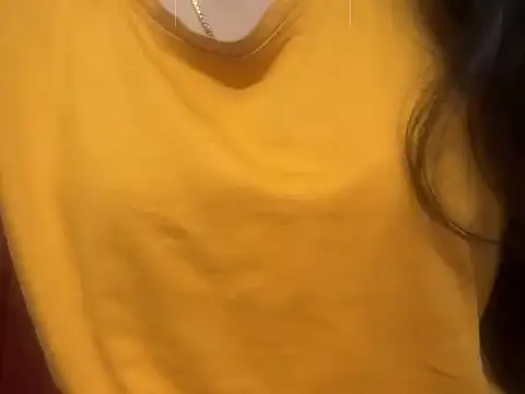 Snapshot of _FluffyHxney_ chatting on December 2, 2024, 5:59 am FluffyHxney online show from December 2, 2024, 5:59 am