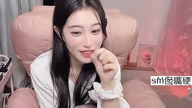 JennieKim RoseannePark online show from January 26, 2025, 10:02 pm