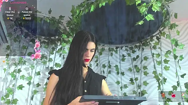 Venusflame   online show from February 4, 2025, 1:48 pm