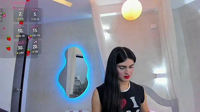 Venusflame   online show from November 13, 2025, 11:42 am