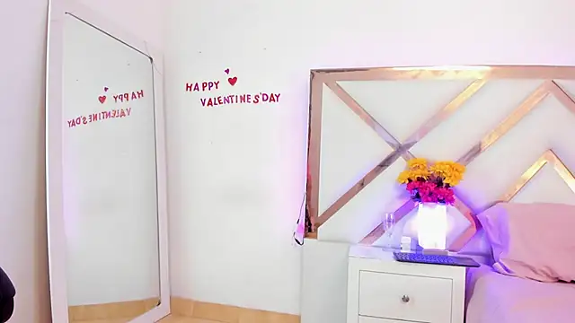 HayamiKioto online show from February 28, 2025, 12:42 pm