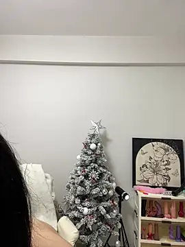 xyebobs online show from March 13, 2025, 11:51 am