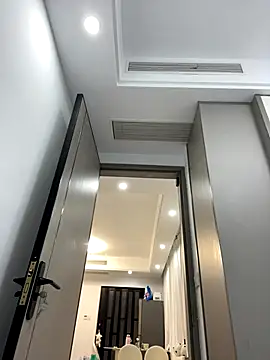 xyebobs online show from September 21, 2025, 3:02 pm