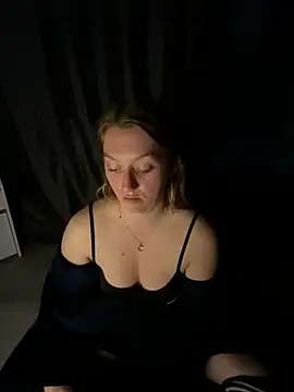Stoner BarbieXX online show from June 30, 2026, 8:43 pm