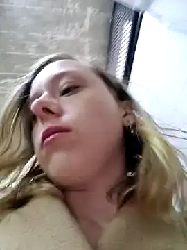 Public Katrisha online show from December 25, 2024, 4:32 pm