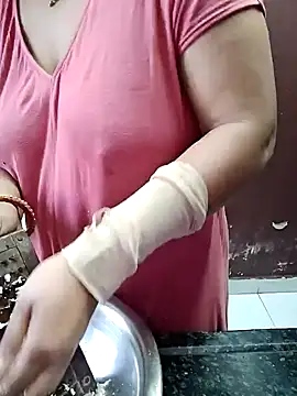 milf-kaira online show from December 27, 2024, 2:58 am