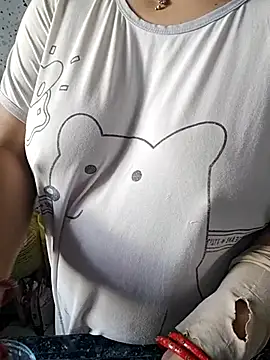 milf-kaira online show from March 3, 2025, 3:08 am