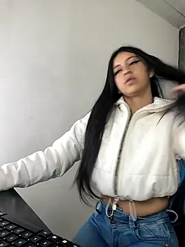 zoe connor19 online show from September 21, 2025, 1:02 pm